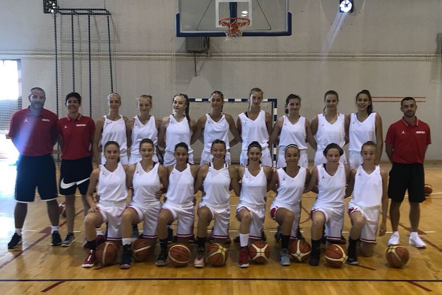 U14 (Ž) reprezentacija: Pripreme najmlađe ženske reprezentacije za međunarodni turnir u Sloveniji