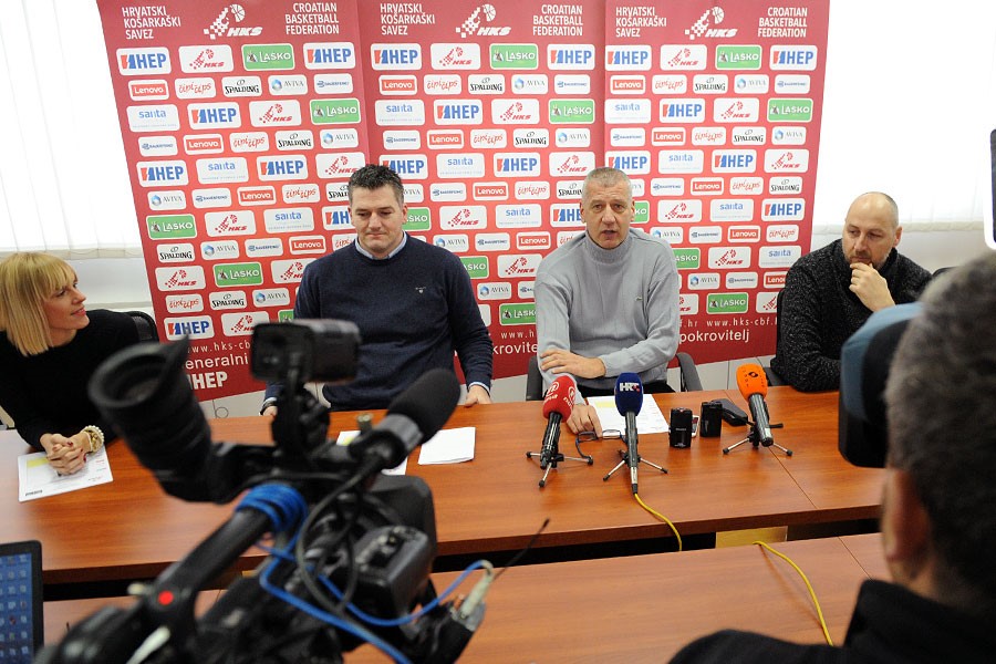 Izbornik Petrović: „Želim da mi budemo pravi, a ako smo pravi onda ćemo u svakoj utakmici imati šanse izaći kao veliki pobjednici“